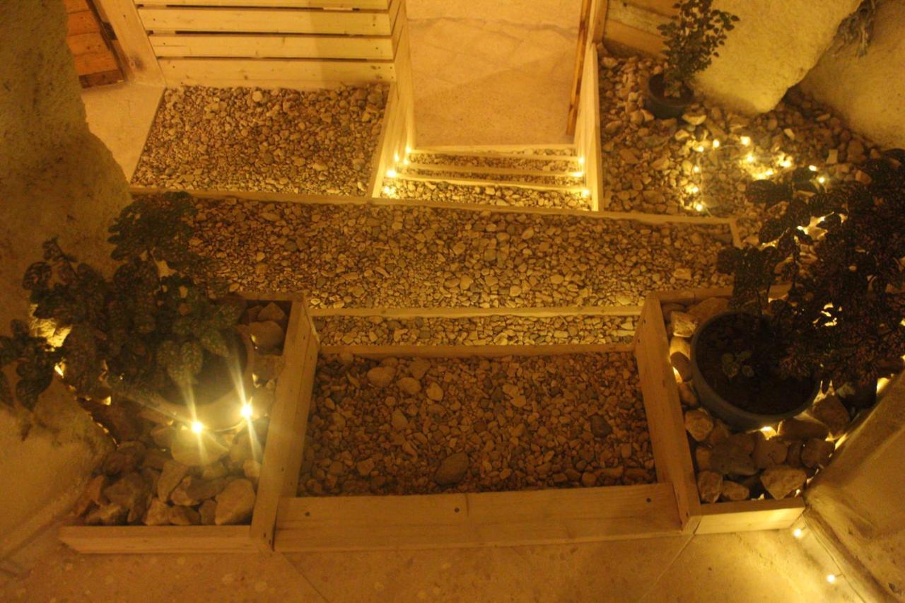 7 Caves Hotel Al Jāyah Esterno foto
