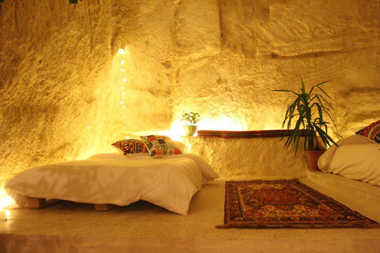 7 Caves Hotel Al Jāyah Esterno foto